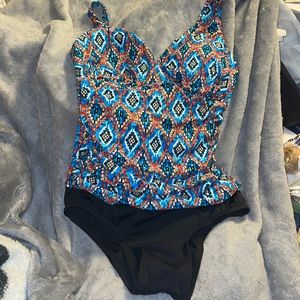 Jantzen Womens one piece swimsuit size 12